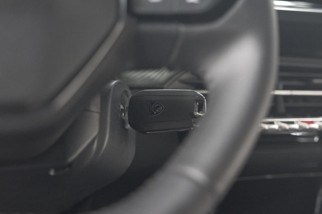 Peugeot 2008 puretech 130 eat8 allure | camera | navigatie | parkeersensore