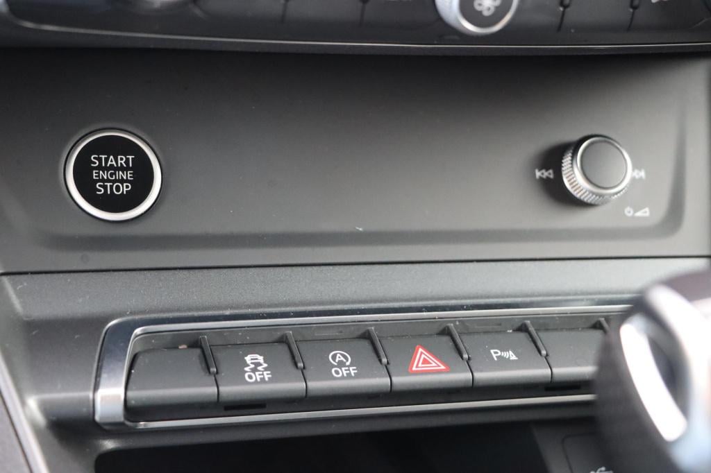 Audi Q3 35 tfsi s edition 150pk s-tronic