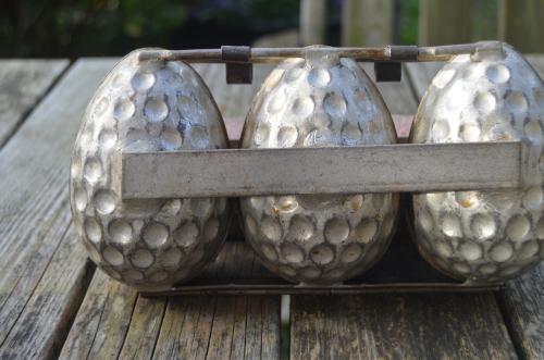 3 Antieke mallen voor chocolade eieren