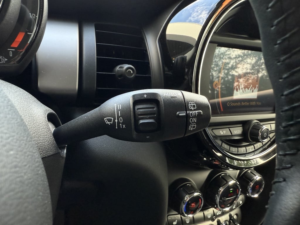 Mini One mini 1.5 first // dealer onderhouden // stoelverwarming //
