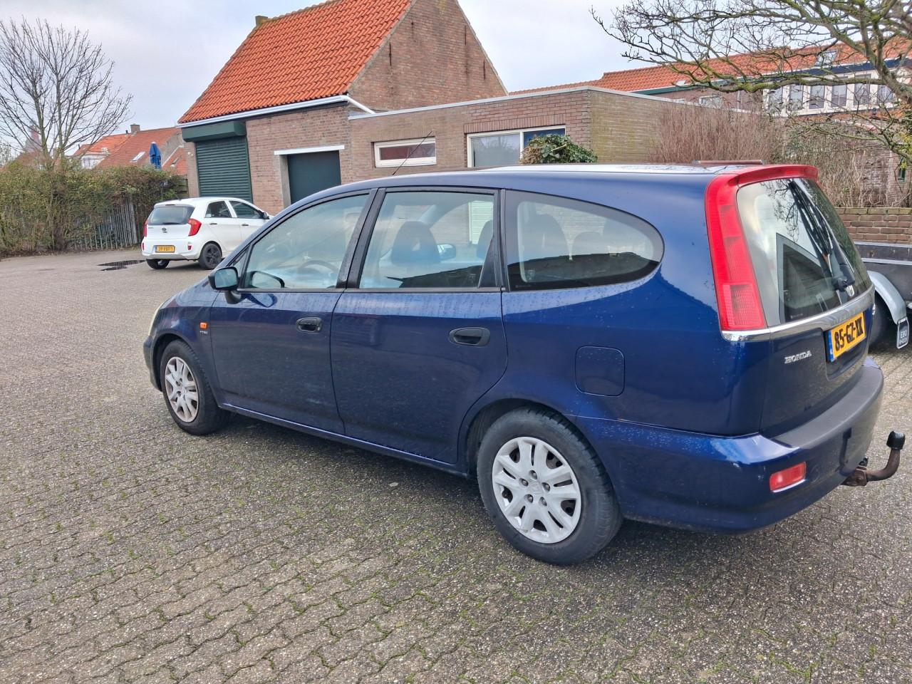 LEUKE 7 PERSOONS HONDA STREAM 2001