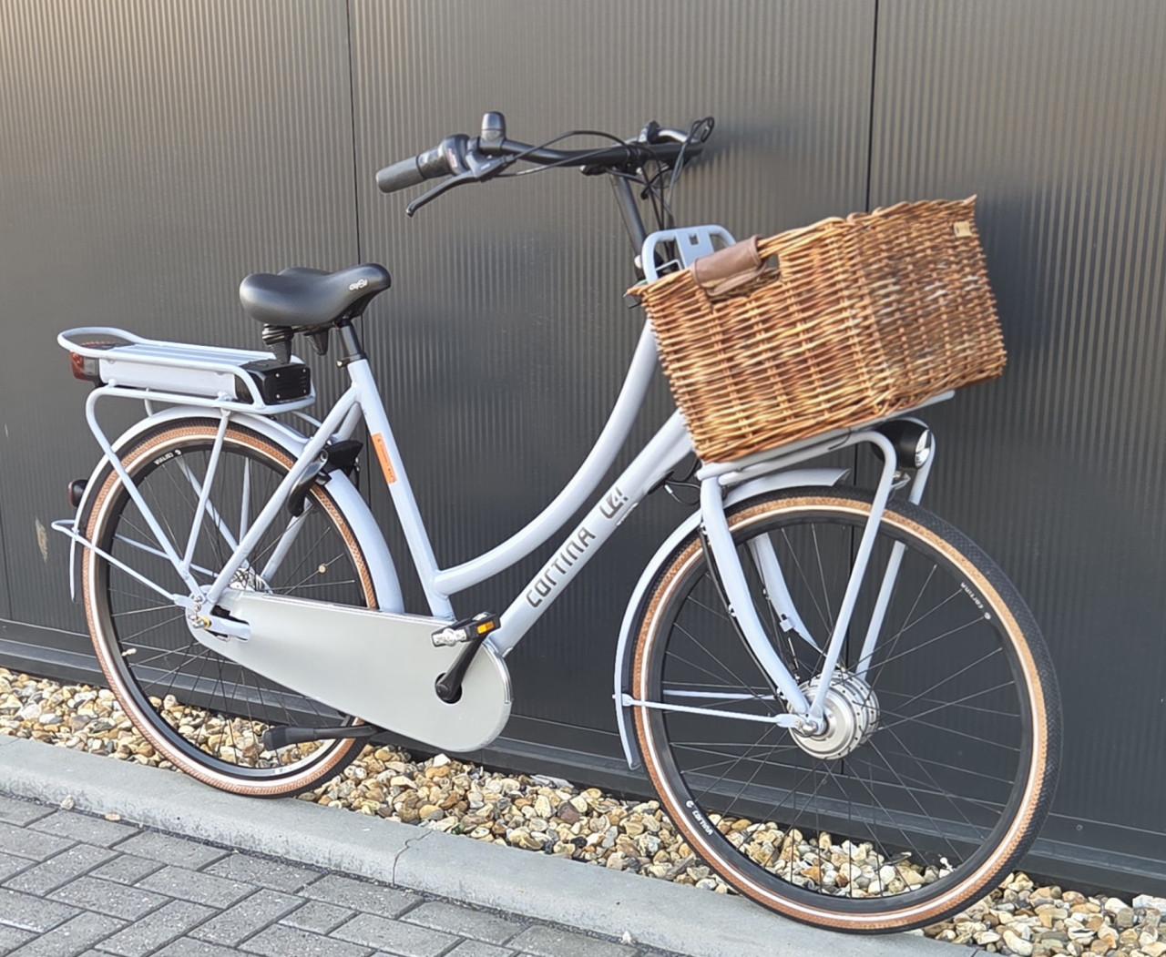 Mooie Cortina U4 400Wh 57cm