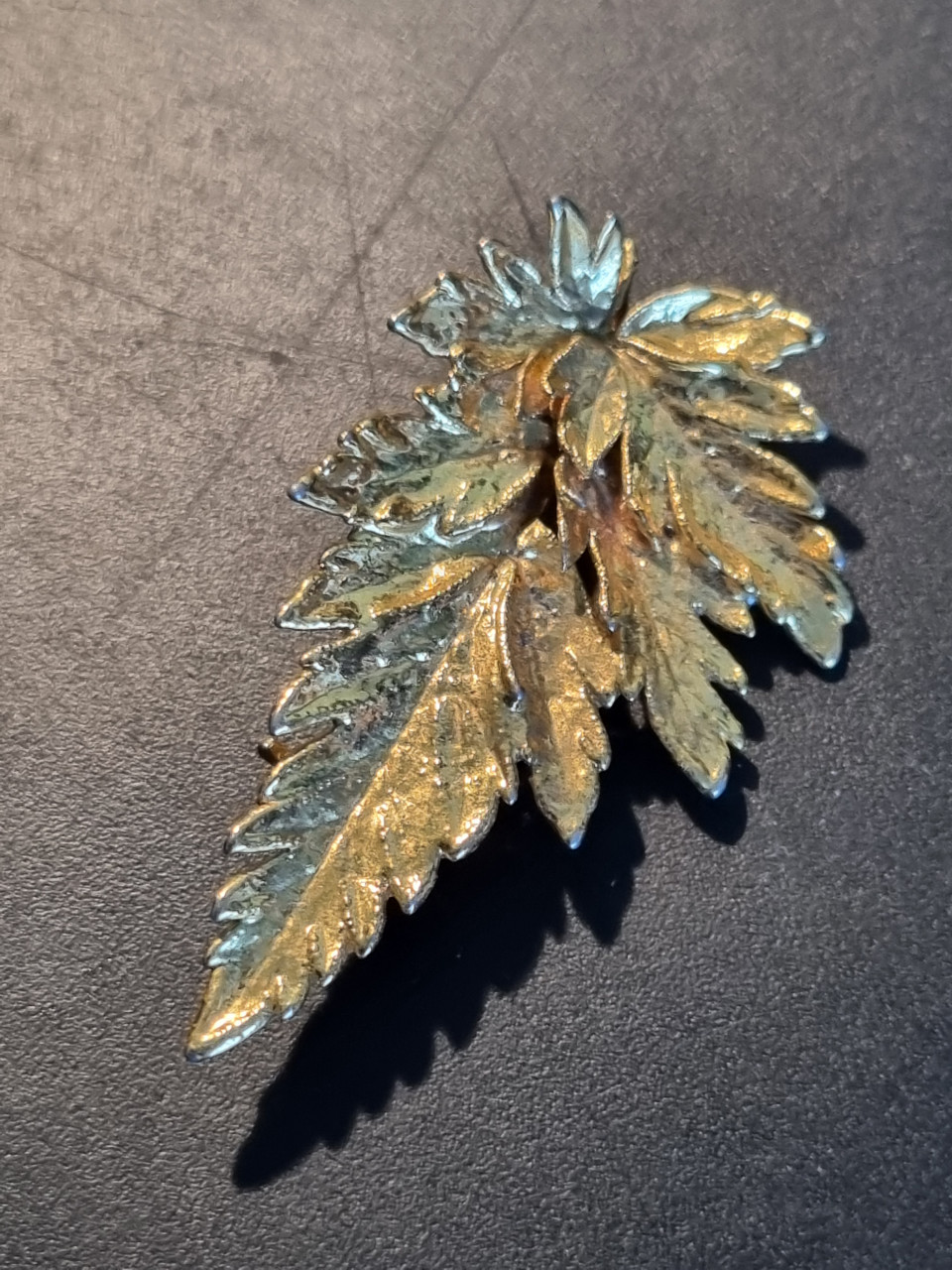 Speldjes/pins Bieden mag per stuk, aantal of alles in 1x T.e.a.b.