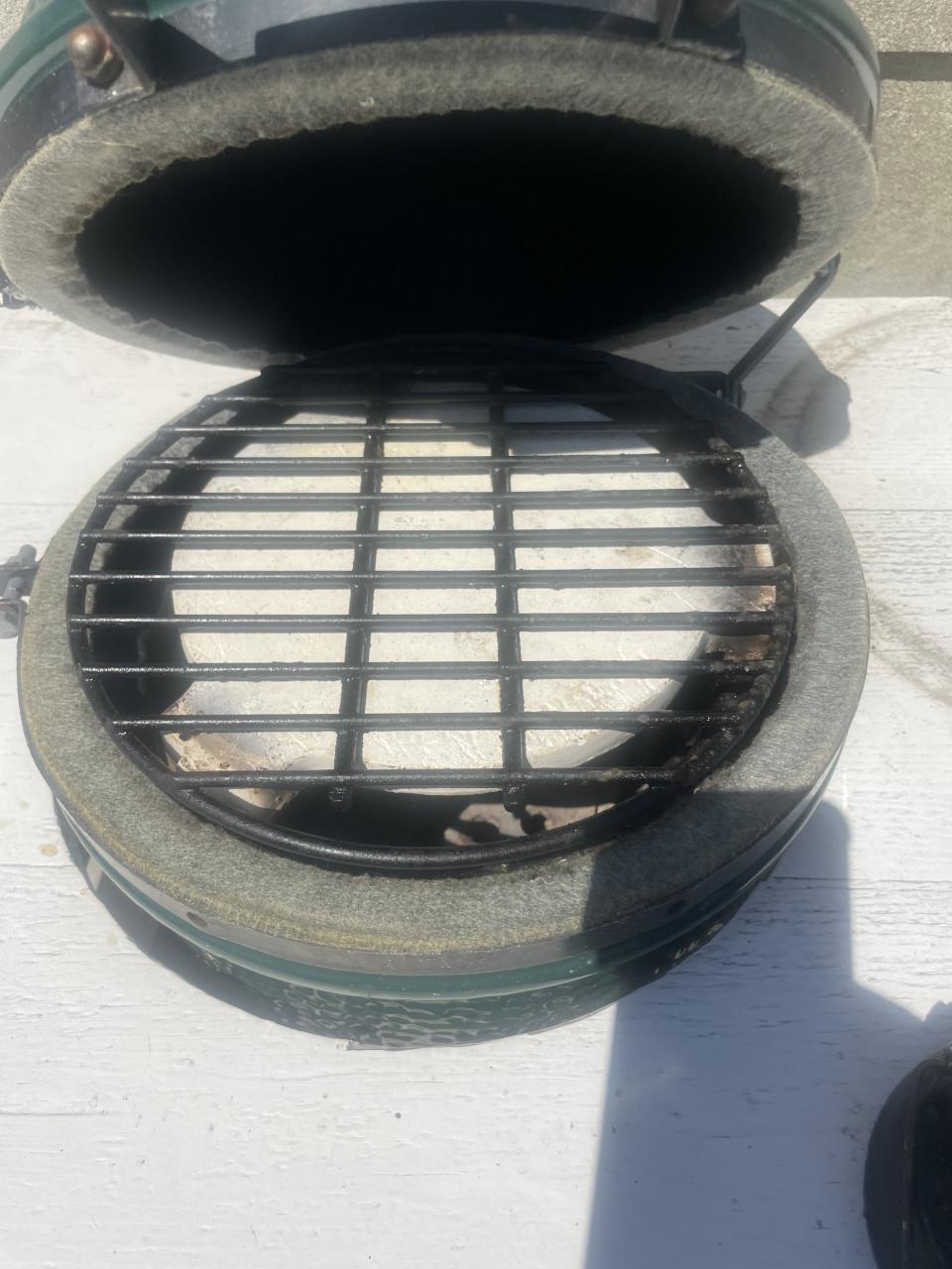 Big Green Egg. Mini. met meubel