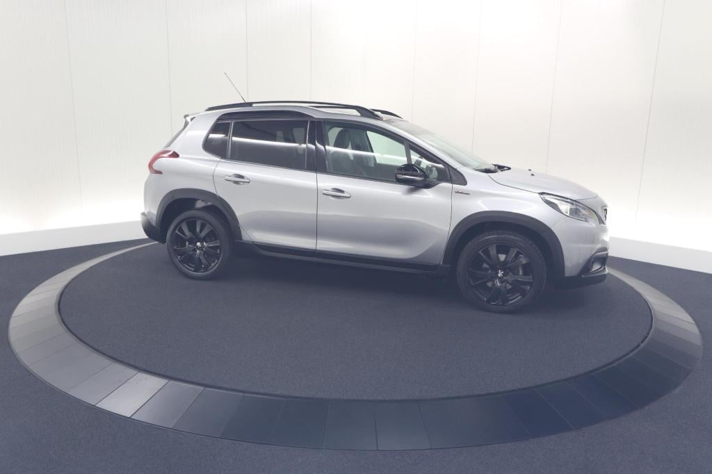 Peugeot 2008 puretech 110 eat6 gt | trekhaak | camera | panoramadak | apple