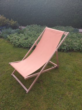 Leuke oranje strandstoel