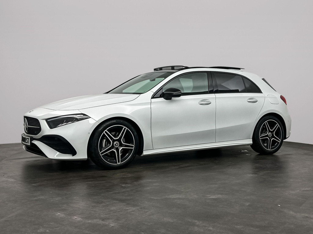 Mercedes-Benz A-Klasse 200 amg premium pano acc sfeer camera