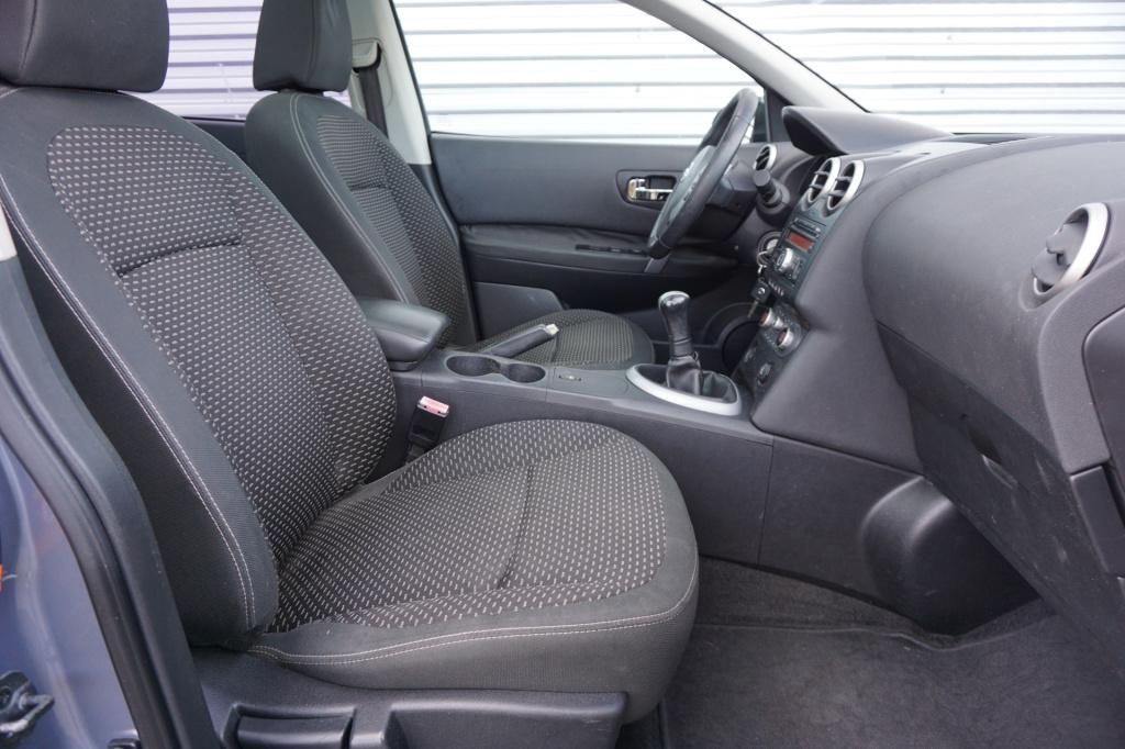 Nissan Qashqai 1.6 acenta airco / cruise / elektr. ramen / parkeers. / trek