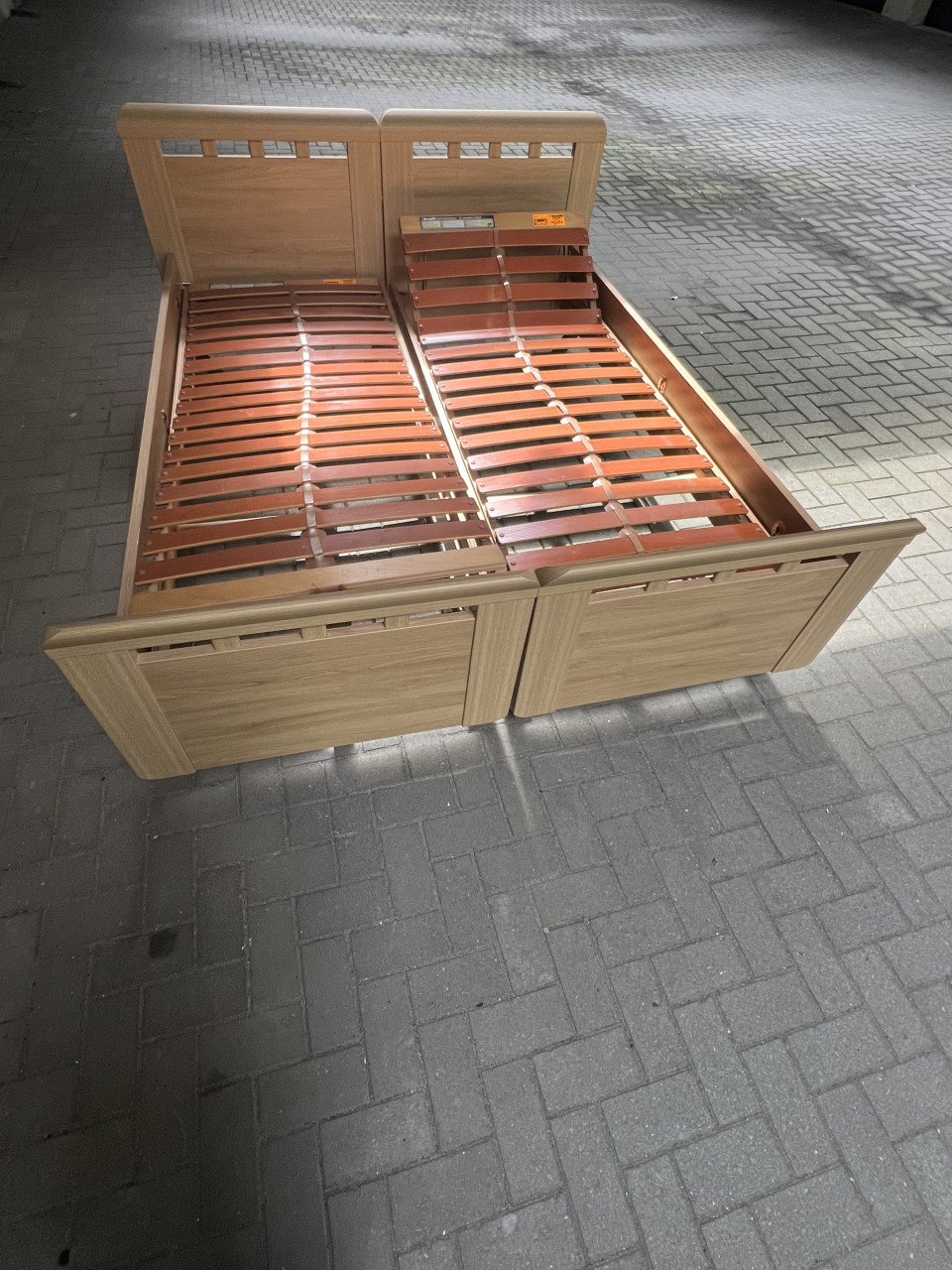 Bed 2 persoons 160x200 cm