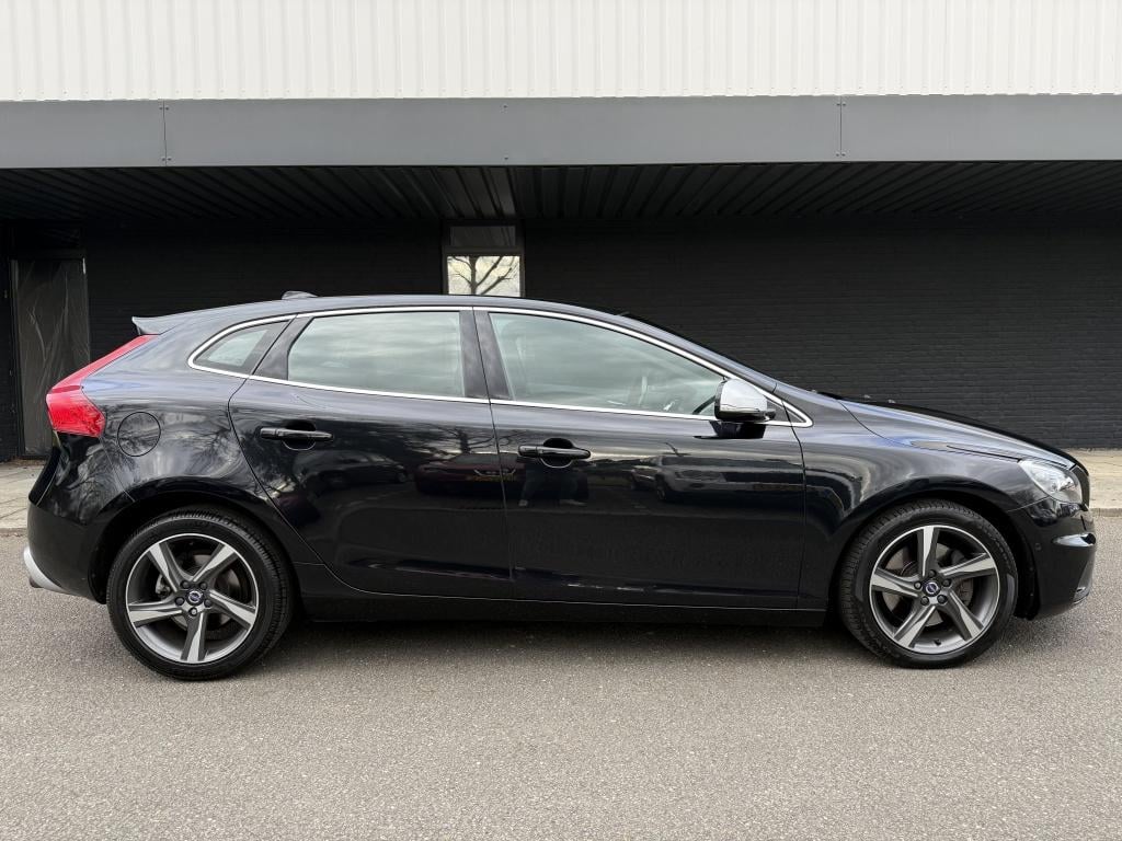 Volvo V40 2.0 t5 r-design
