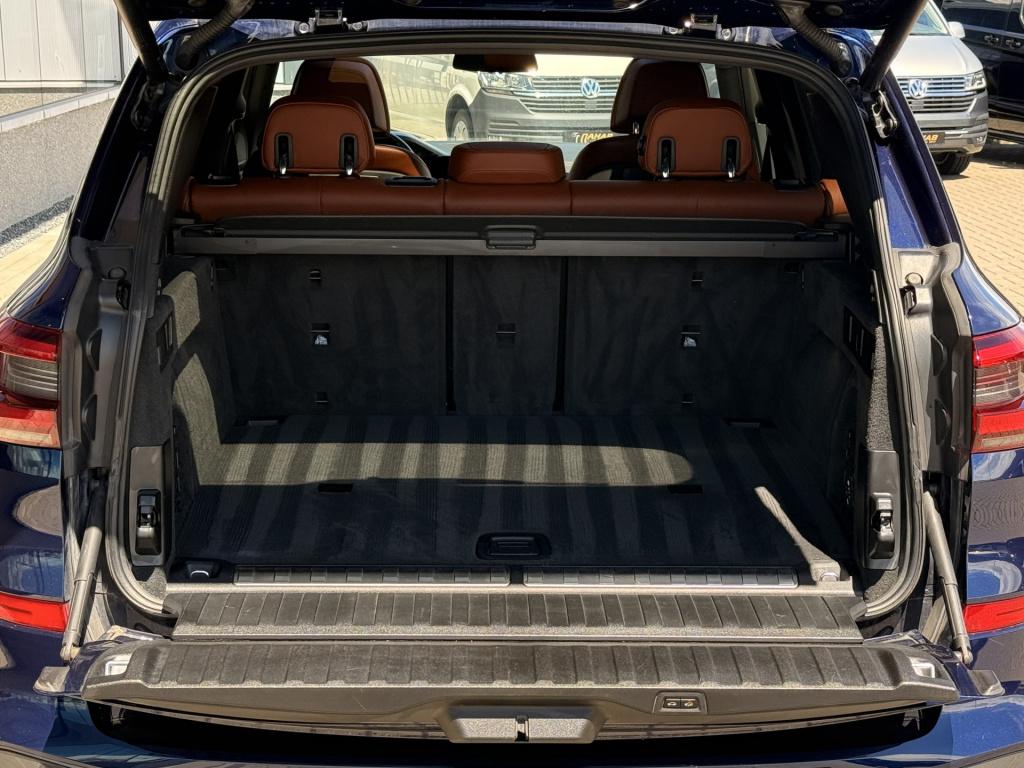 BMW X5 xdrive45e m-sport individual | acc | h/k | skylounge | stoelverwarmi