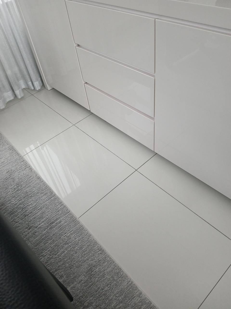 Bankstel en kasten