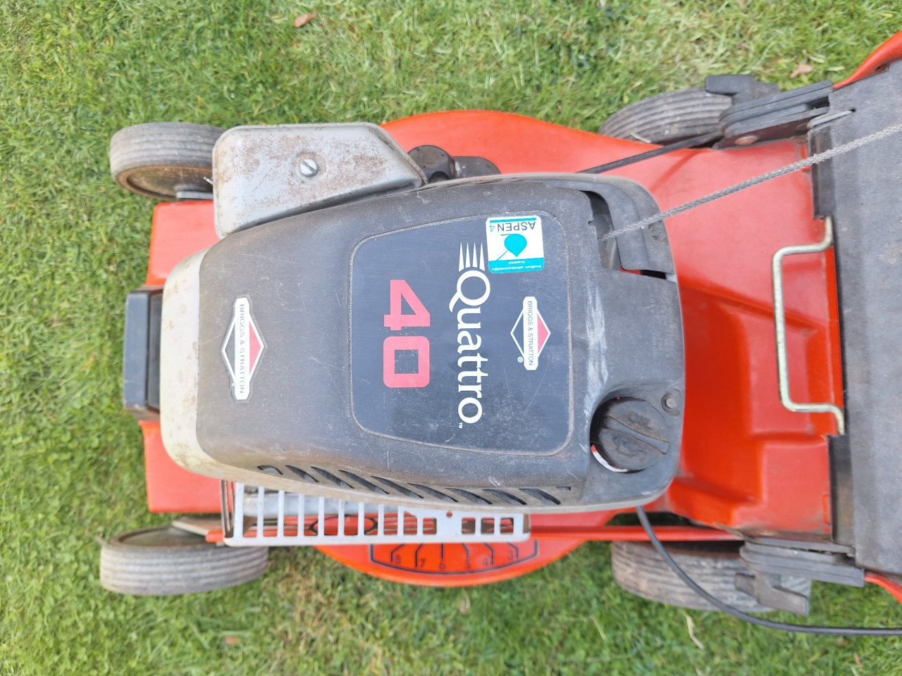 SABO Quattro 40 grasmaaier op benzine.