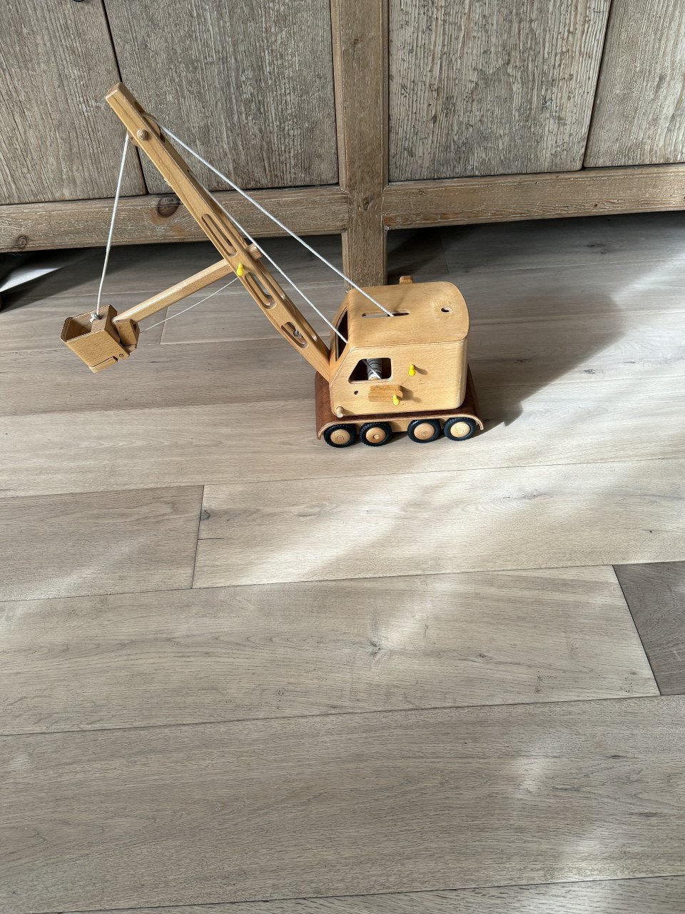 Prachtige degelijke houten dragline / graafmachine