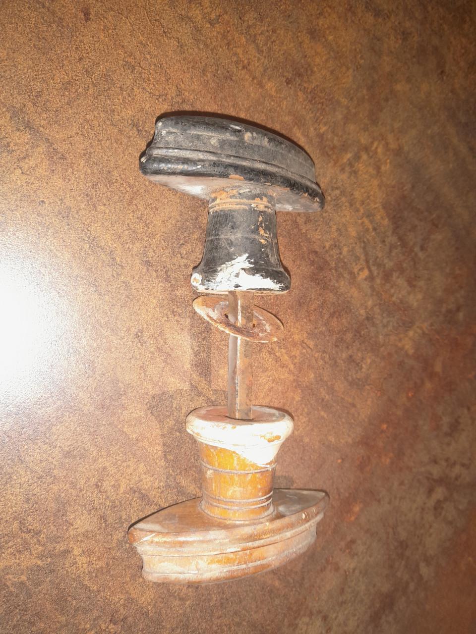 Antieke houten deurknoppen in Retro Style. €10,- per set.