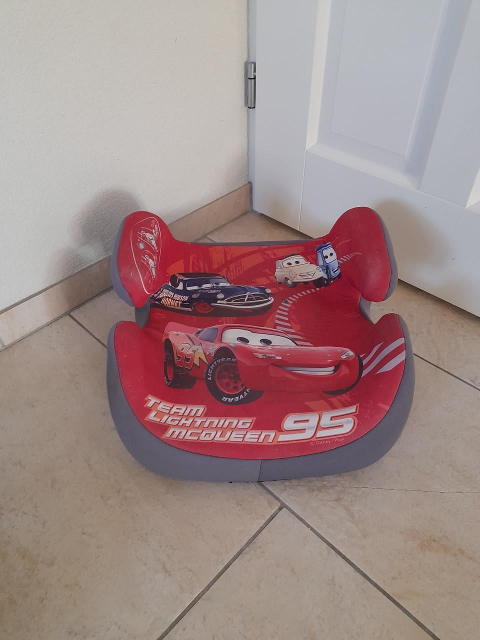 2 x Autostoel verhoger  15/36 kg (in goede staat )