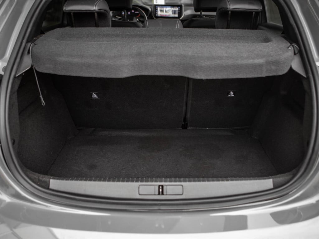 Peugeot 208 1.2 puretech 100pk allure | navigatie | acc | camera 360 | clim