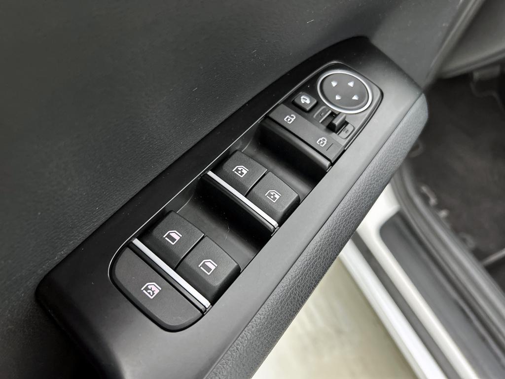 Kia E-soul dynamicplusline 64 kwh stoel/stuurverwarming | trekhaak |