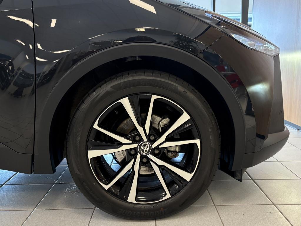 Toyota C-hr 1.8 hybrid 140 dyn
