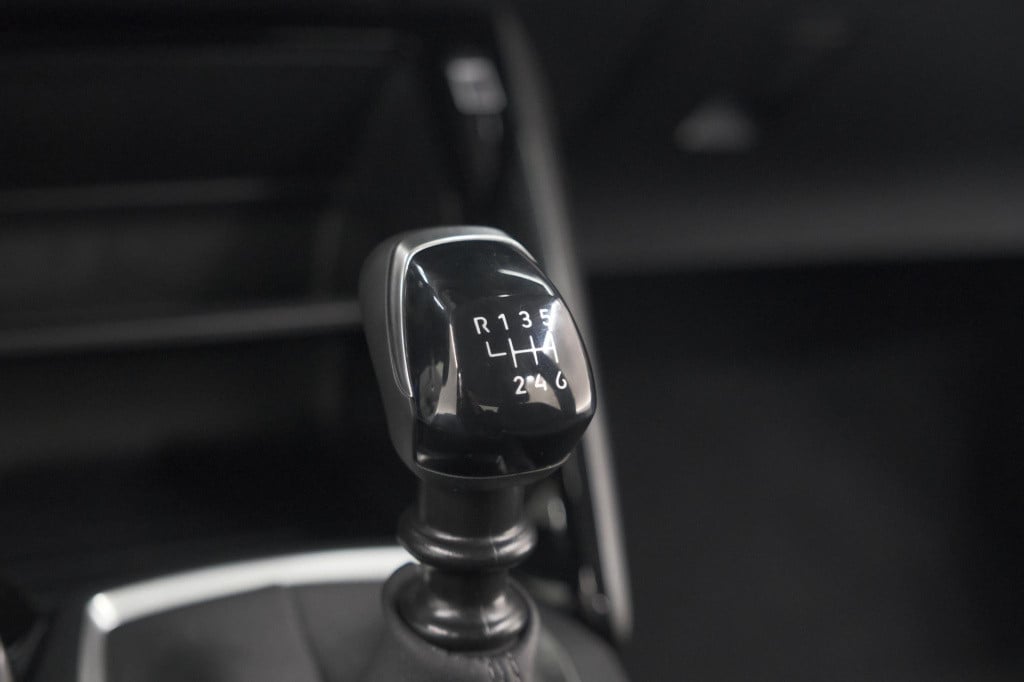 Peugeot 208 puretech 100 active | navigatie | cruise control | apple carpla