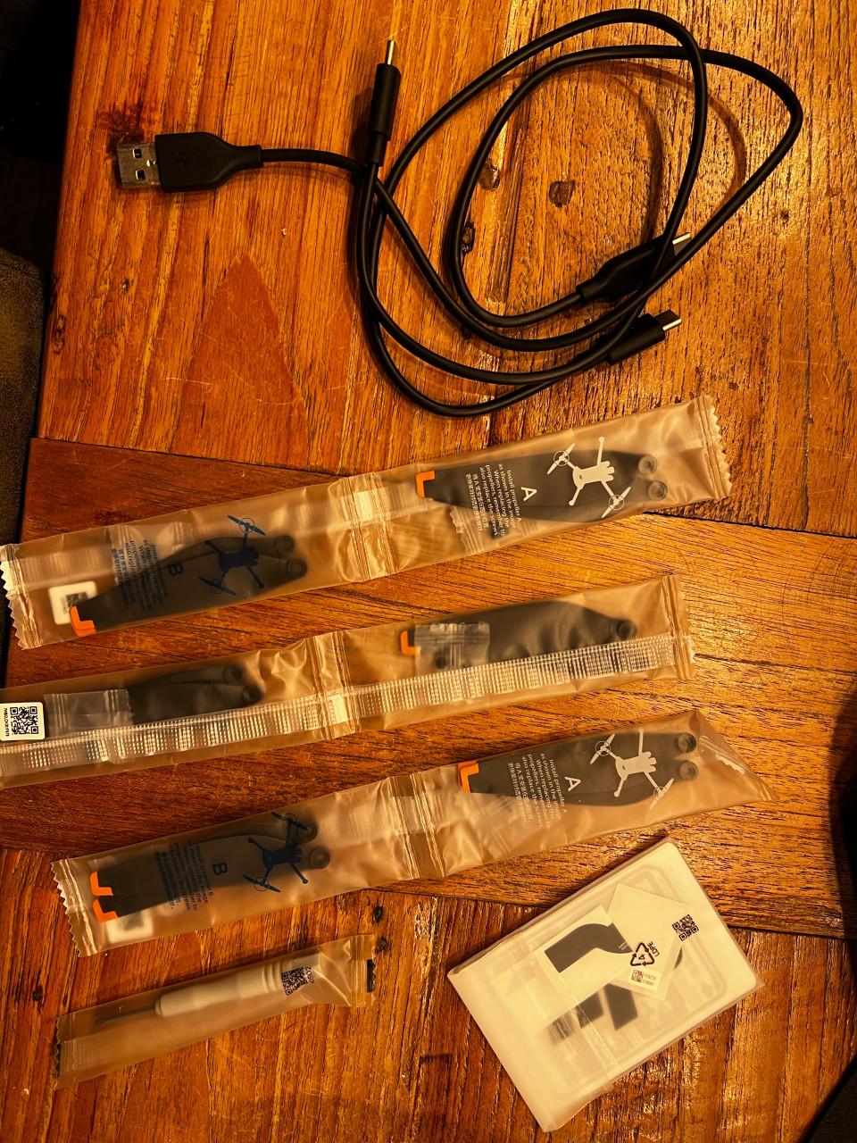 DJI mini 4 pro fly more combo (zo goed als nieuw)