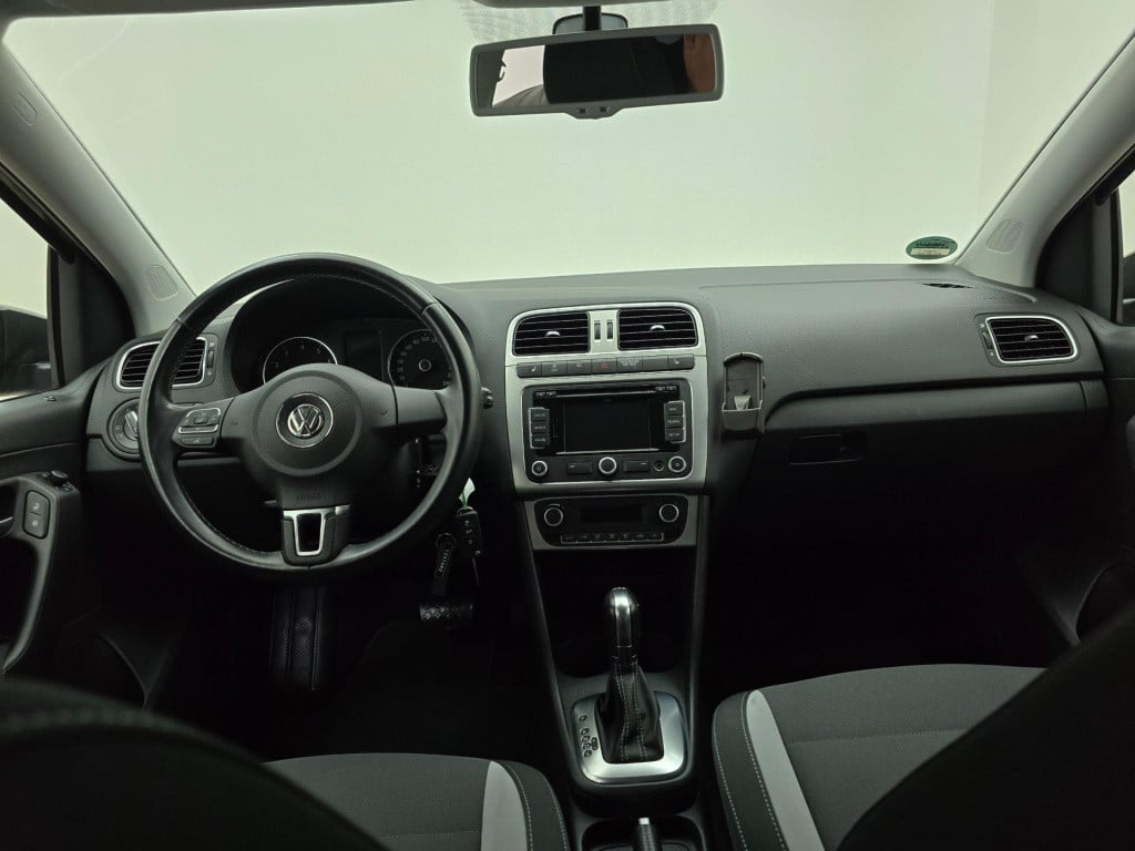 Volkswagen Polo occasion 1.2 tsi highline automaat met sportieve look | cru