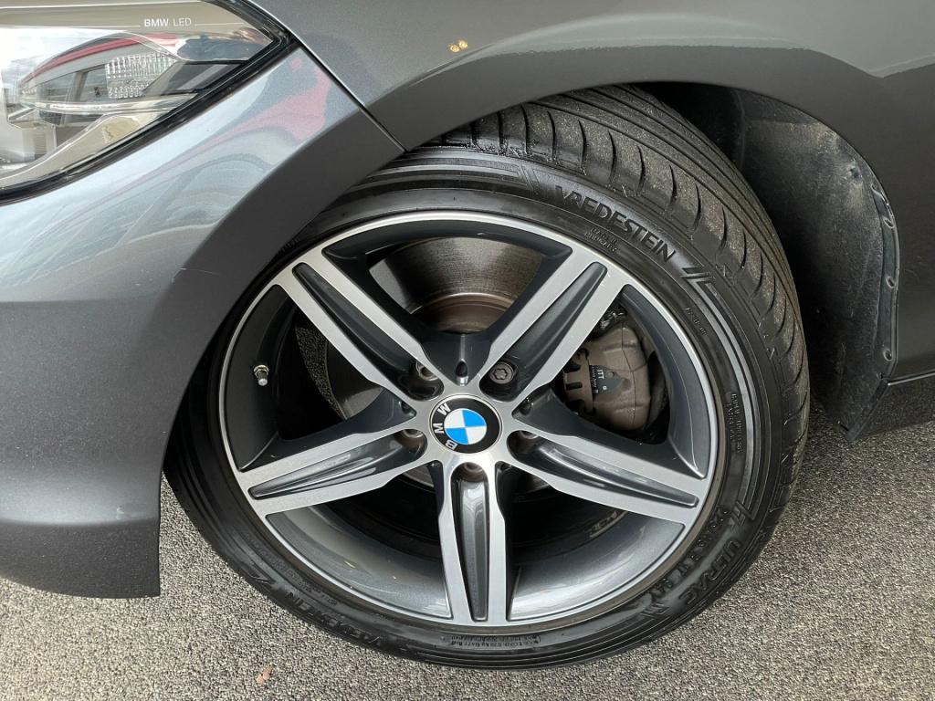 BMW 1 Serie 125i edition m sport shadow high executive