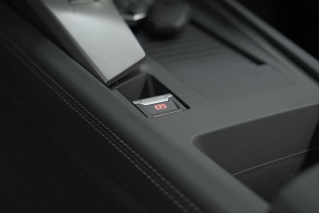 Peugeot 308 sw 1.6 plug-in hybrid 180 allure | 360 camera | adaptieve cruis