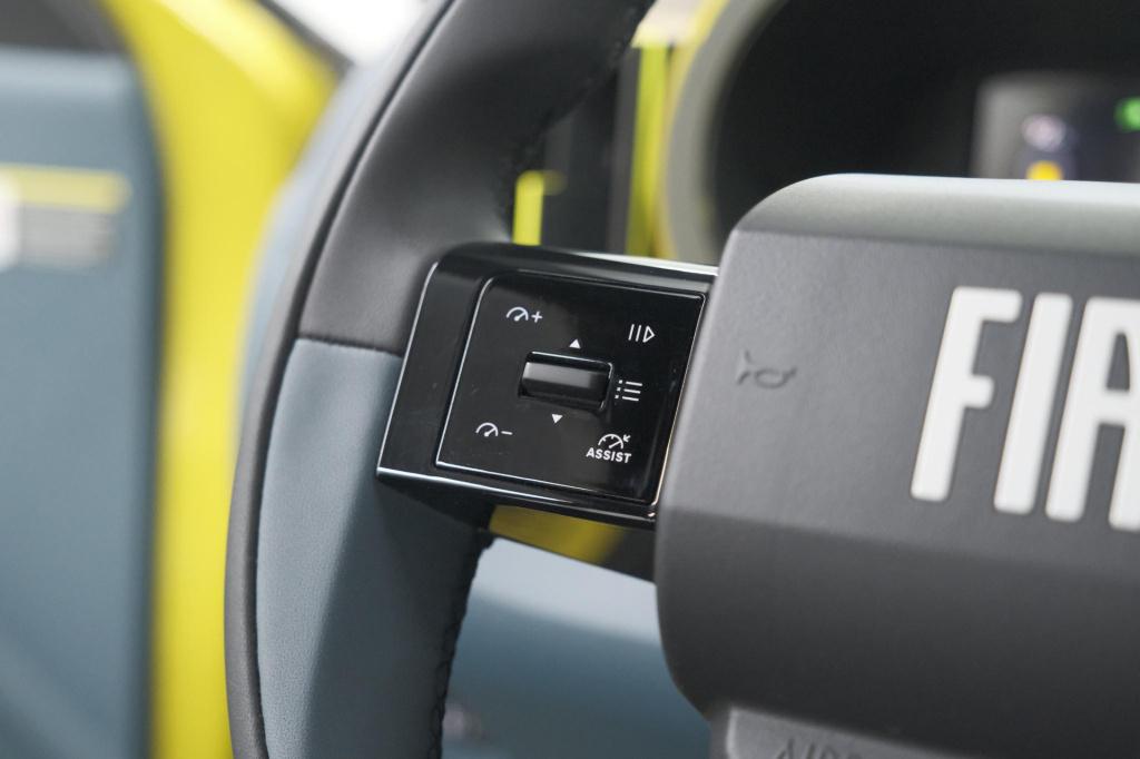 Fiat Grande Panda e la prima 7 kw 44 kwh | 1 fase | soh 96% | camera | navi