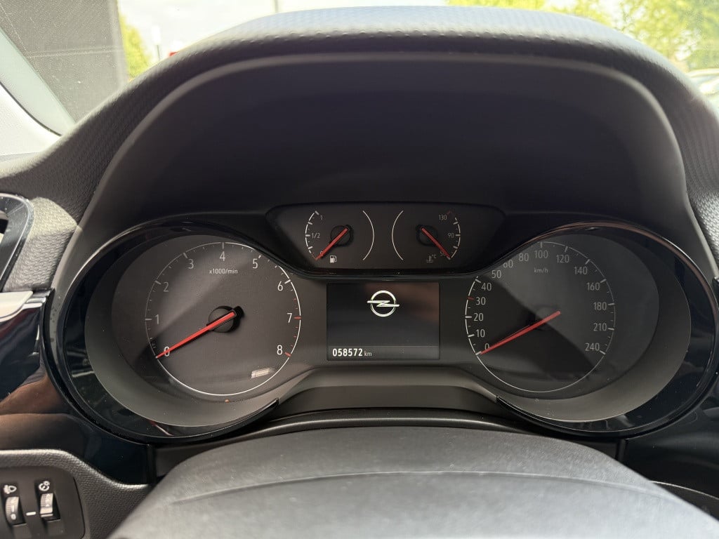Opel Corsa 1.2 turbo edition // 100pk // led koplampen //