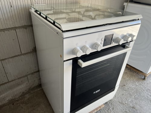 Bosch vrijstaand Gasfornuis met elektrische hetelucht oven Grill