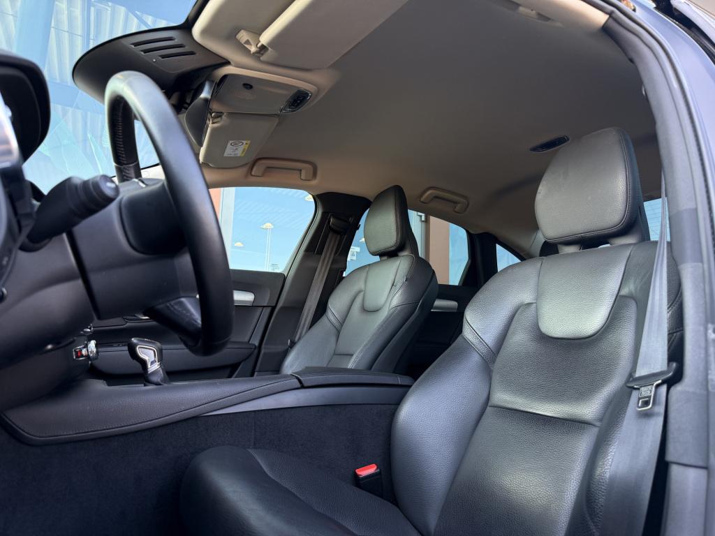 Volvo S90 2.0 t4 momentum | leder | parkeersensor | acc | apple carplay | b