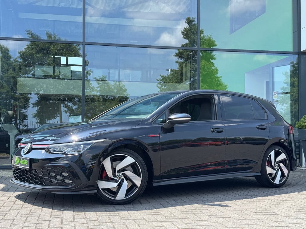 Volkswagen Golf 2.0 tsi gti * camera * stoel + stuur verwarming * carplay