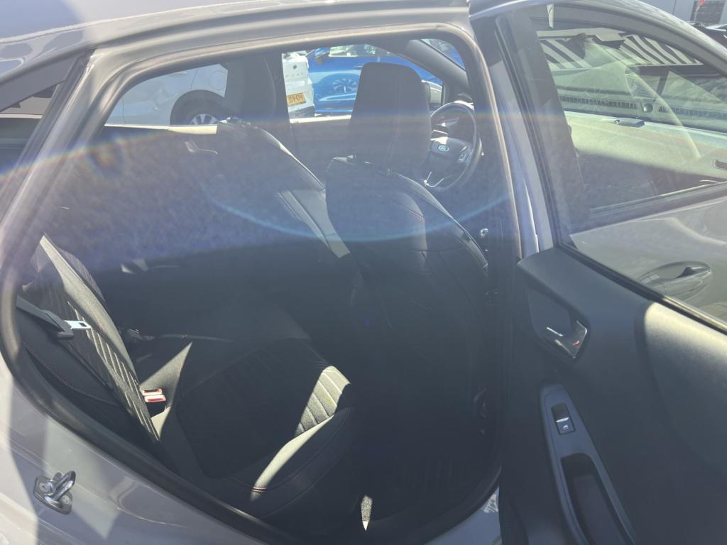 Ford Puma 1.0i ecoboost hybrid 125pk st-line x , adaptive cc , winterpack