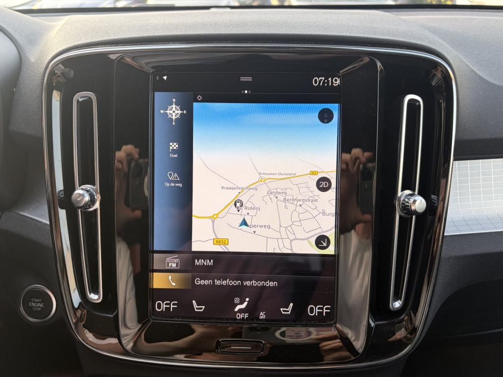 Volvo XC40 1.5 t4 recharge inscription expression
