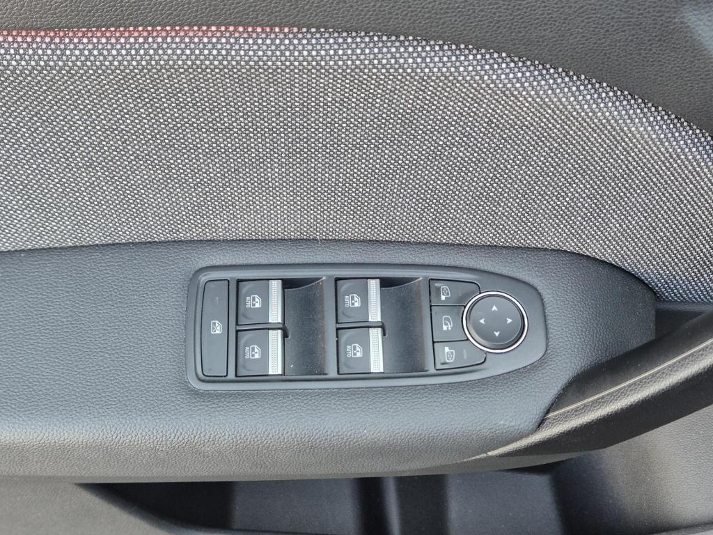 Renault Captur 1.6 e-tech full hybrid 145 techno nw. model!, all season ban
