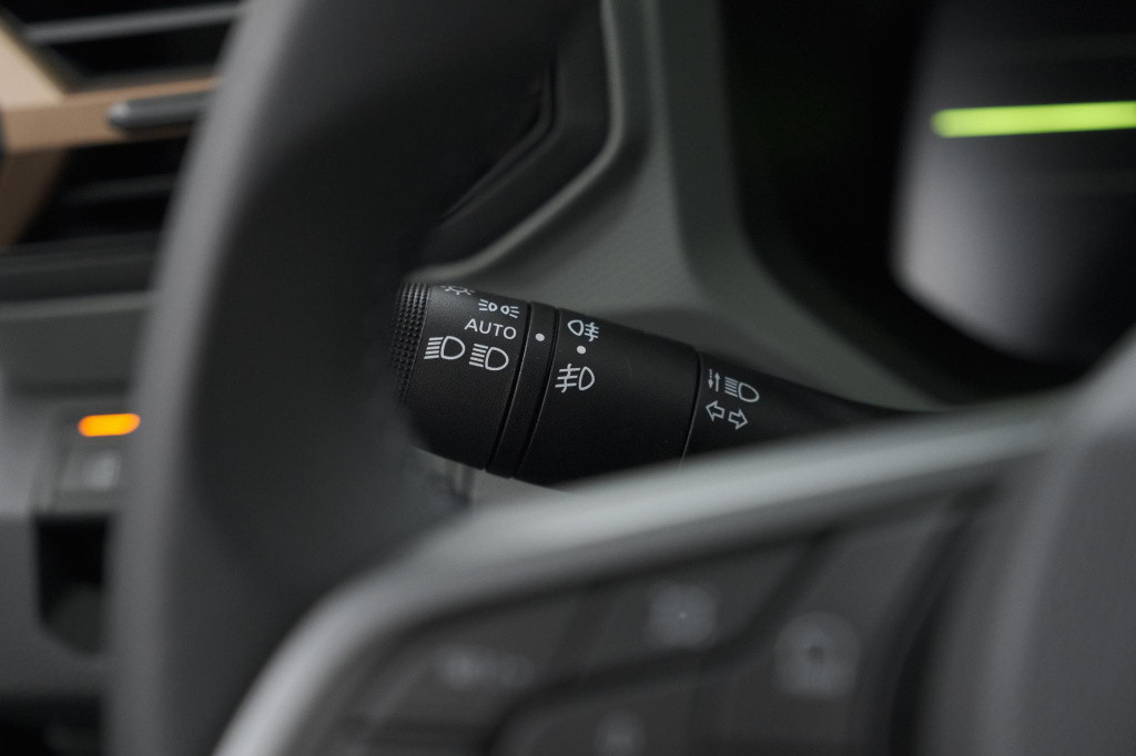 Dacia Duster tce 130 mild hybrid extreme | camera | apple carplay | automat