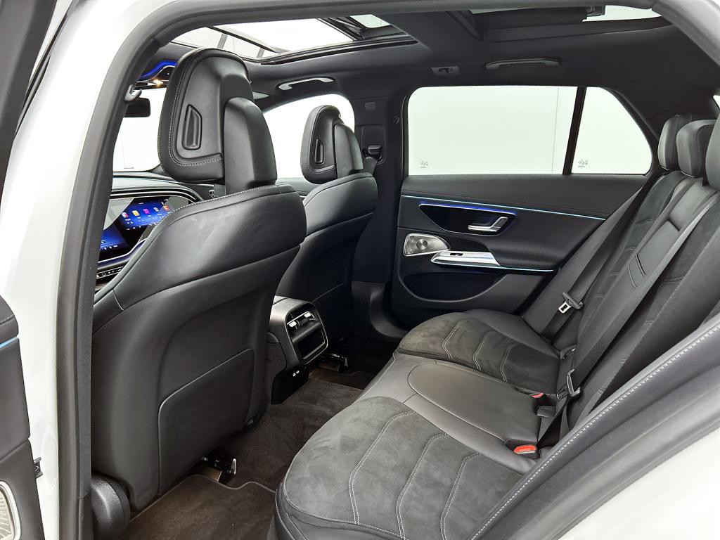 Mercedes-Benz E-Klasse estate 300 e amg plug-in hybride amg | night pakket 