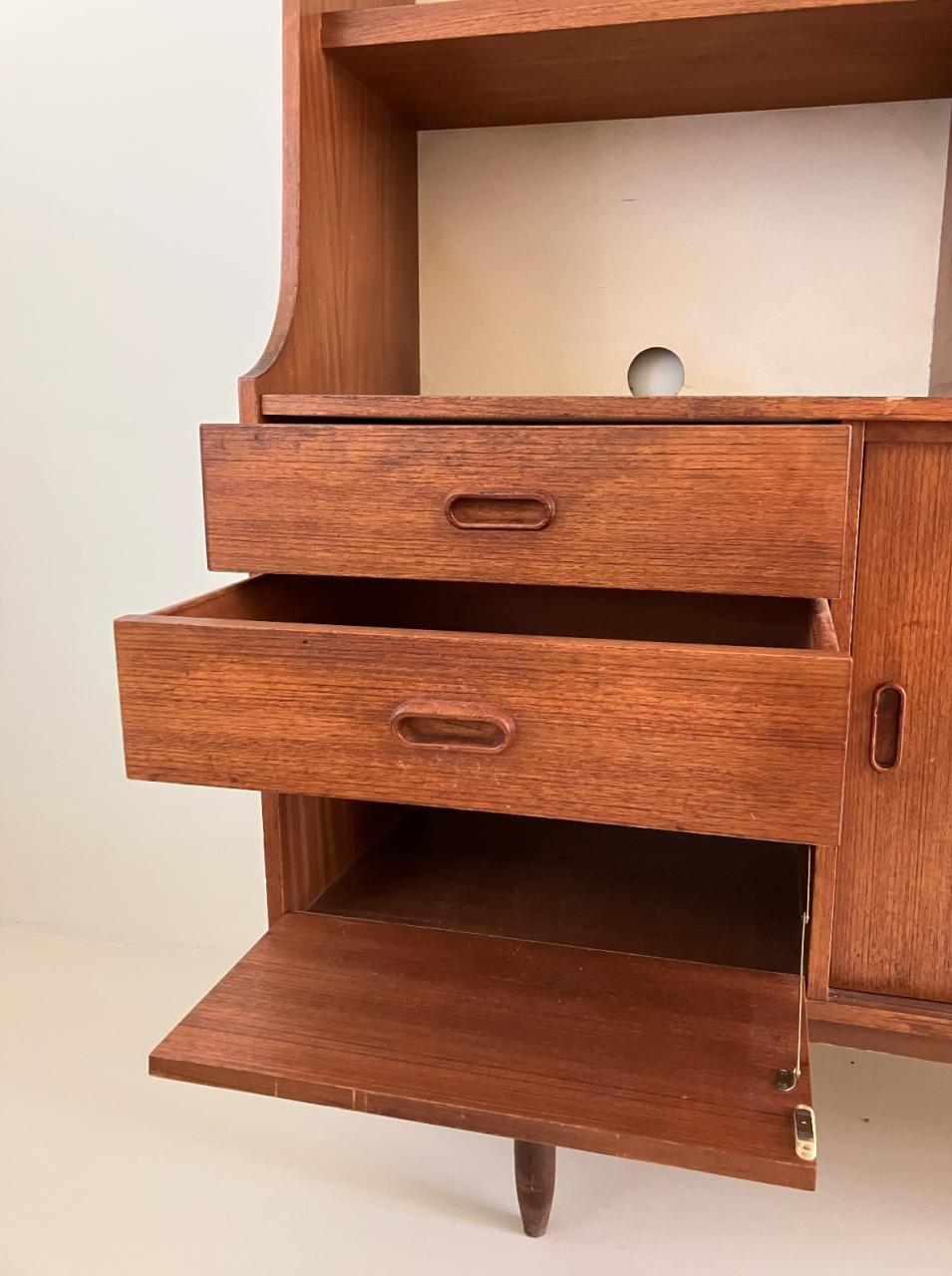Vintage cabinet/ kast