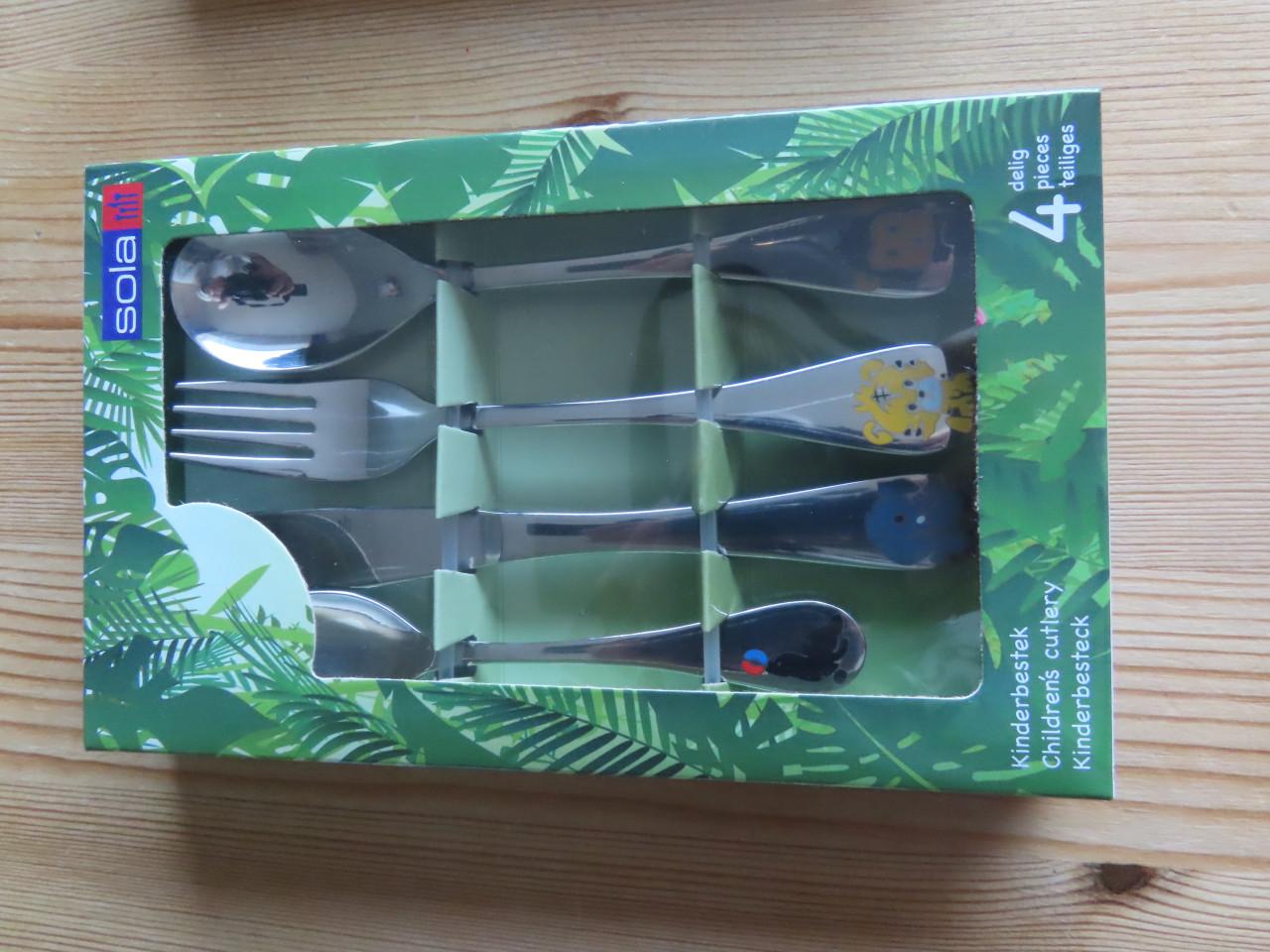 Kinderbestek Sola nieuw in doos