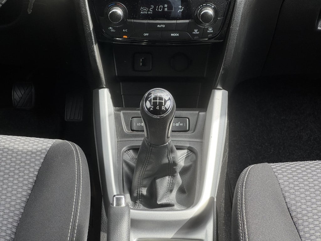 Suzuki Vitara 1.6 exclusive | trekhaak afneembaar | navigatie | camera | st
