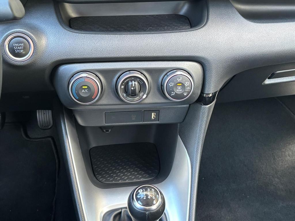 Toyota Yaris 1.5 vvt-i 125pk dynamic| navi| camera|nl auto| unieke km stand