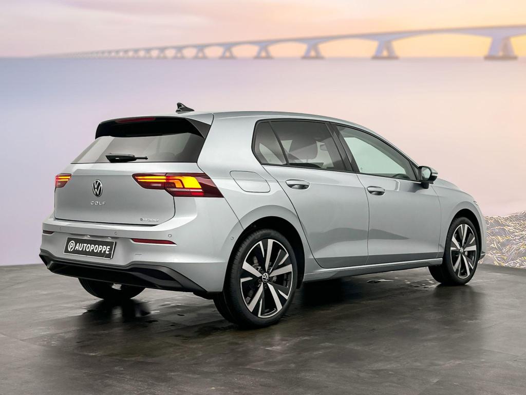 Volkswagen Golf golf life edition 204 pk plug in hybride