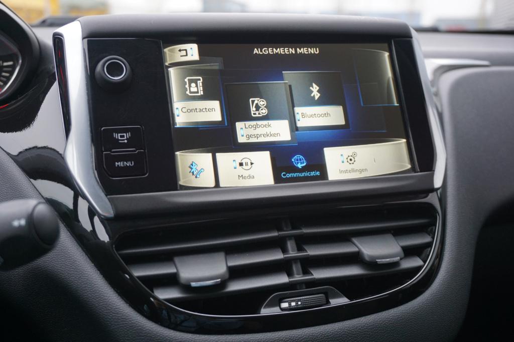 Peugeot 208 1.2 vti allure airco / cruise / elektr. ramen / parkeers. / nap