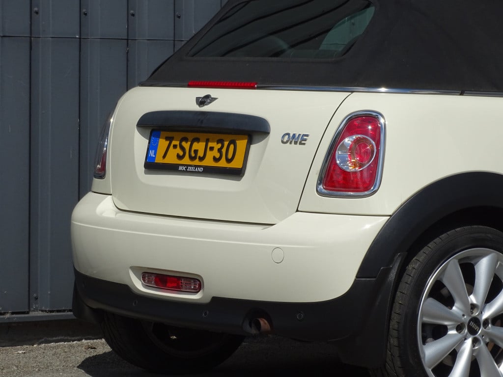 Mini One Cabrio mini 1.6 pepper | navi | stoelverwarming