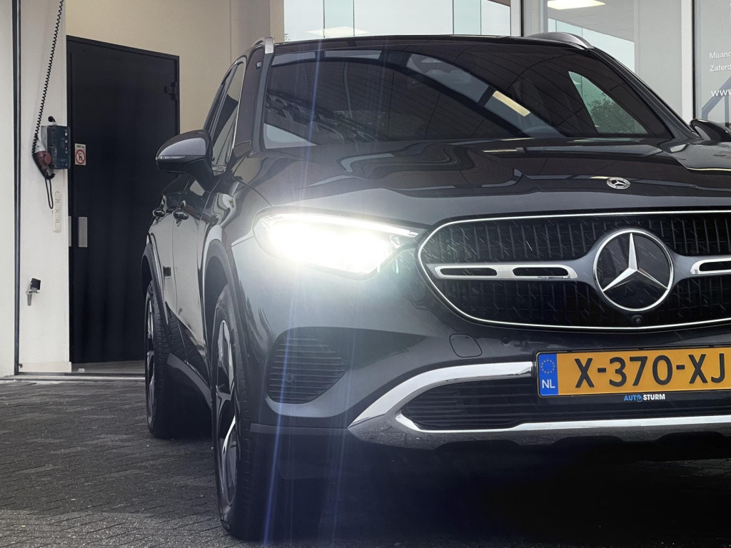 Mercedes-Benz Glc 300e 4matic luxury line nl-auto | panoramadak | sfeerverl