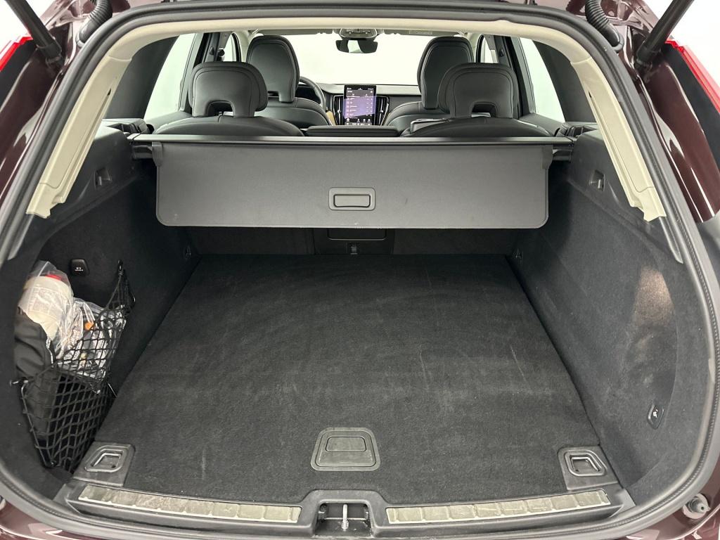 Volvo XC60 t6 398pk recharge ultra dark| pano| trekhaak| 360camera| h&k sou