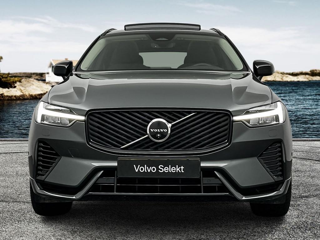 Volvo XC60 t6 398pk recharge ultra dark| luchtvering| 360camera| trekhaak