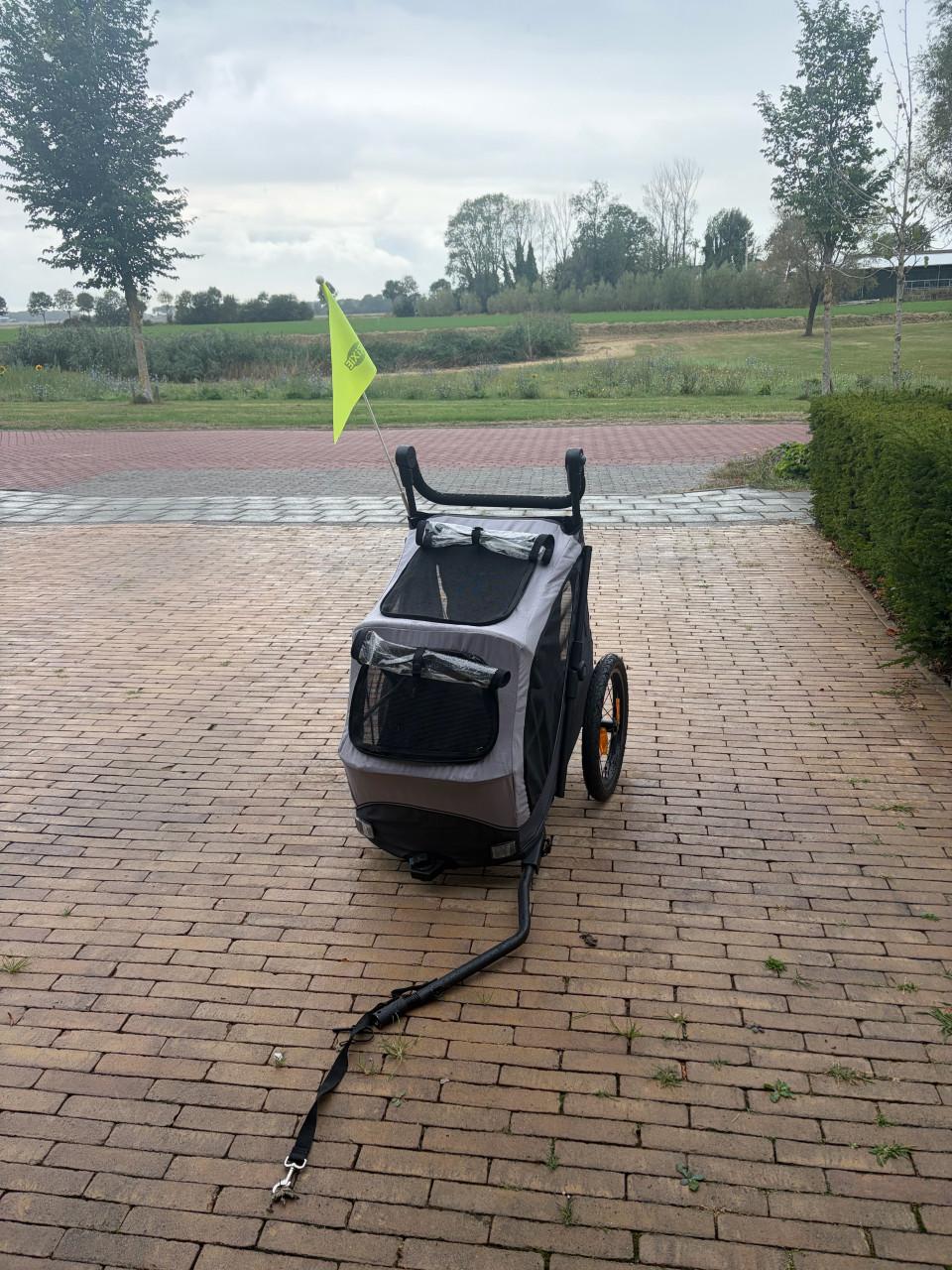 Fietskar hond grijs/zwart