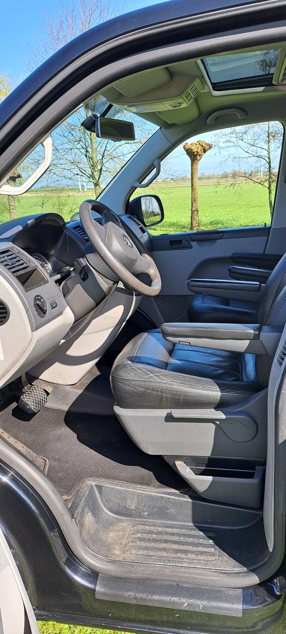 Volkswagen Transporter Bestel 28 2.0D 103KW DC AUT 2010